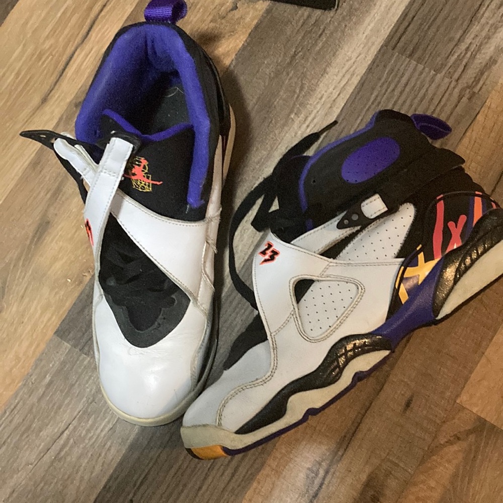 Jordan 8 three peat size 7y